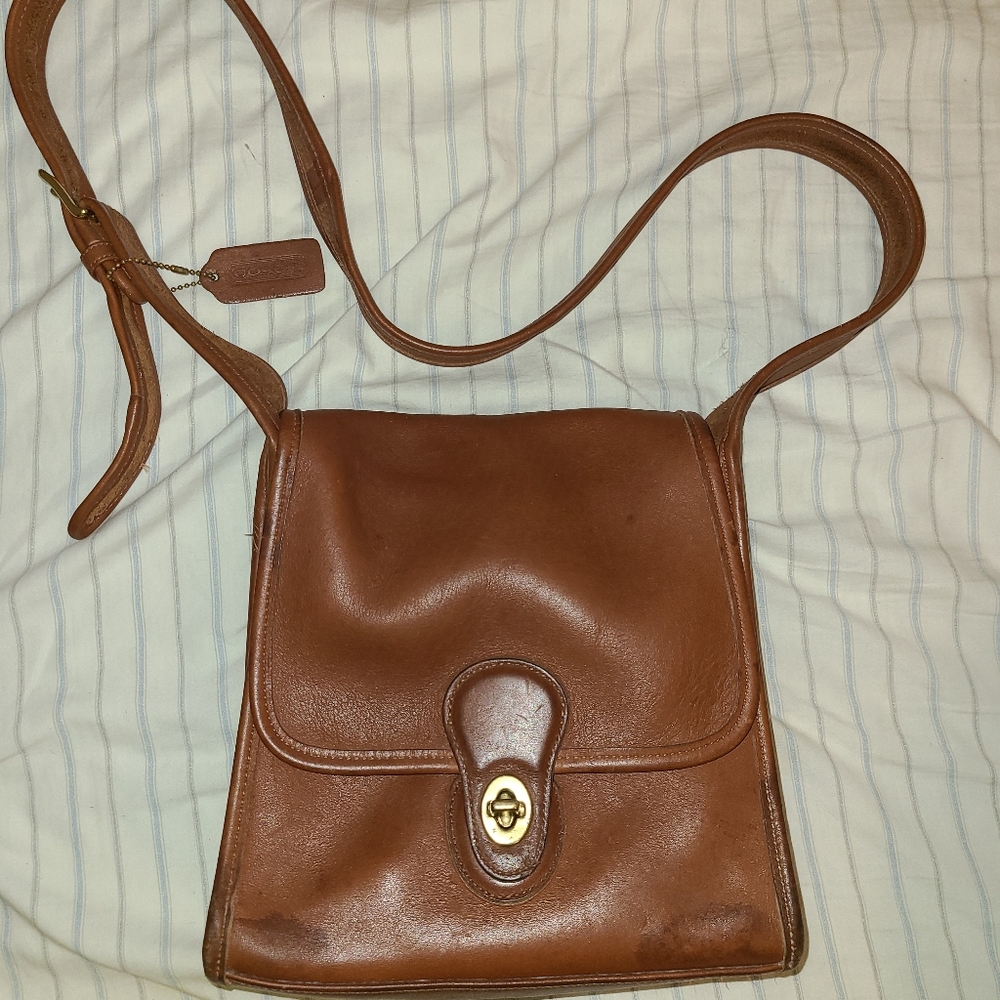 VTG Coach Shelburne 9038 Bag British Tan Leather Flap Turnlock Crossbody